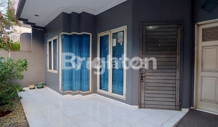 RUMAH CANTIK TERAWAT SIAP HUNI TANJUNG DUREN JAKARTA BARAT