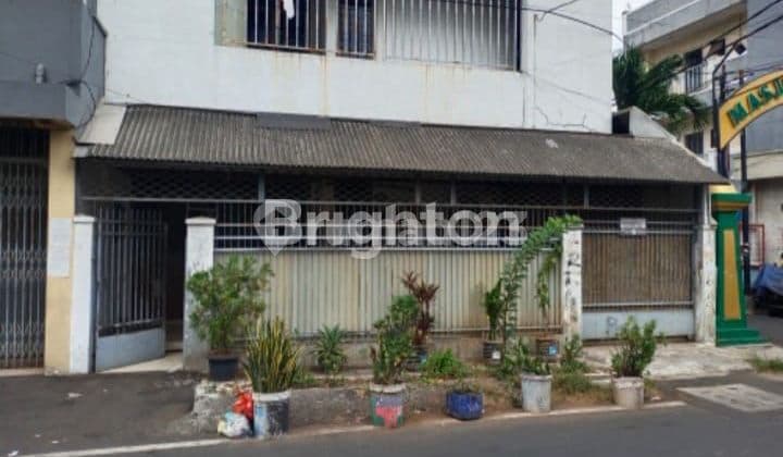 RUMAH CANTIK LAYAK DEKAT PASAR BARU KARANG ANYAR JAKARTA PUSAT
