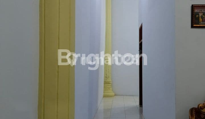 Rumah Pademangan 3 Lantai Dekat Pusat Kuliner Jakarta Utara