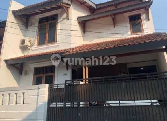 Rumah 2 Lantai Jatiasih