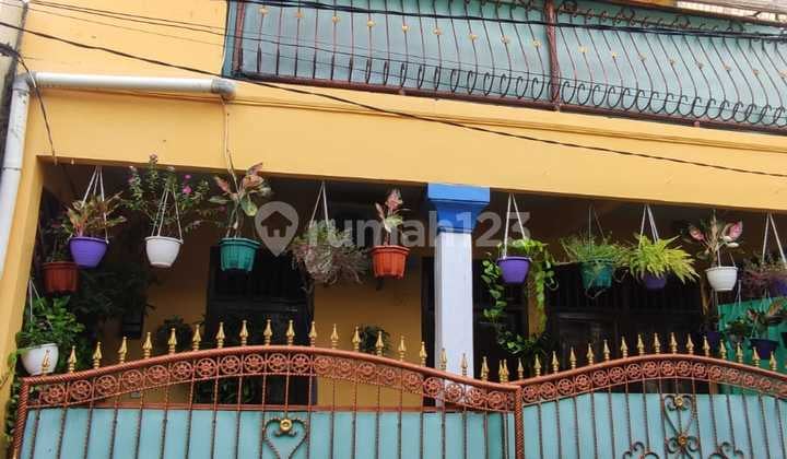 Rumah 2 Lantai Bintara 8