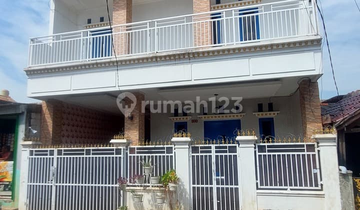 Rumah Perumnas 3 Rumah Cantik.3 Lantai