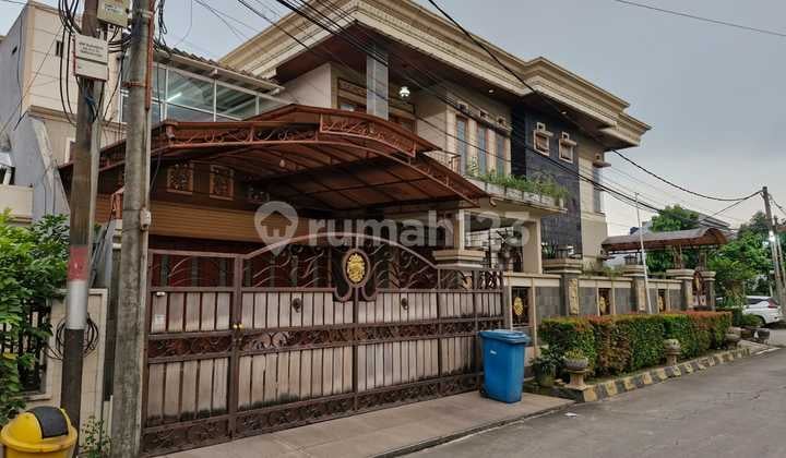 For Sale Luxury Star Metropol House Bekasi near Summarecon Bekasi