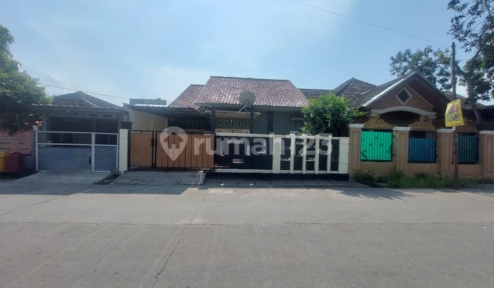 Di Jual Rumah Perumnas 3 Posisi Jalan Raya bisa Buka Usaha