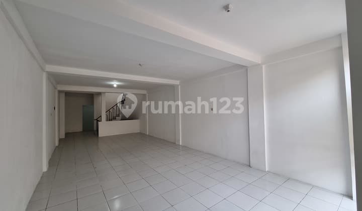 Dijual Ruko Boulevard Siap Pakai, Sudah Terenovasi di Kelapa Gading