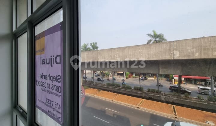 Dijual Ruko Boulevard Siap Pakai, Sudah Terenovasi di Kelapa Gading