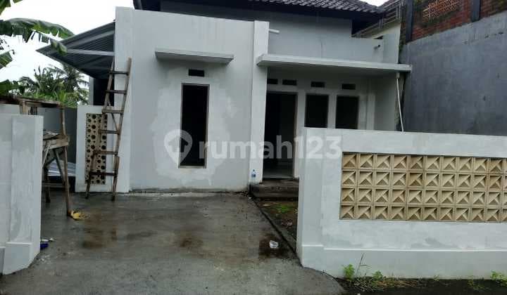Rumah Baru Minimalis One Gate System di Tabanan