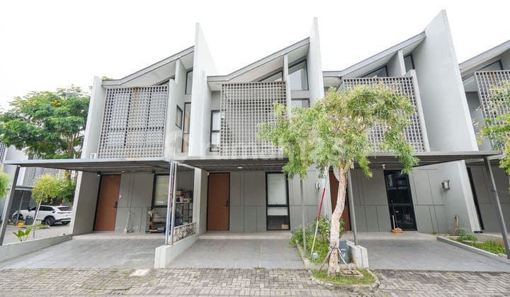 Rumah Strategis 10 menit ke Stasiun LRT Jati Mulya Bebas Banjir J36702