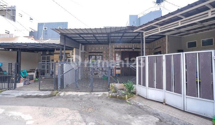 Rumah LB 125 SHM dekat RS Sentra Medika Cisalak Dibantu KPR J-36337