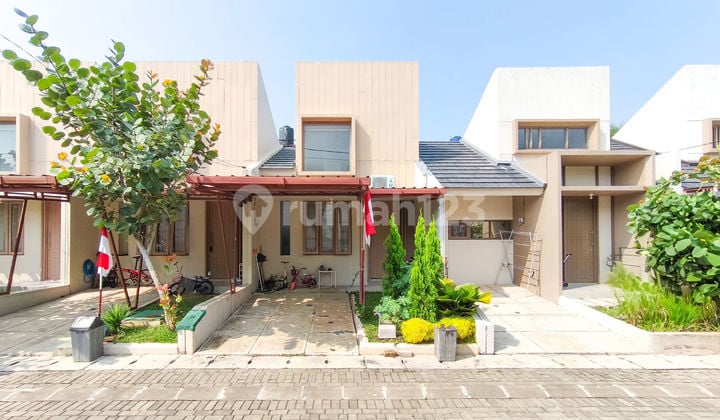 Beautiful House Ready to Live 15 Minutes to Cisauk Station Assisted with Mortgage J-36628