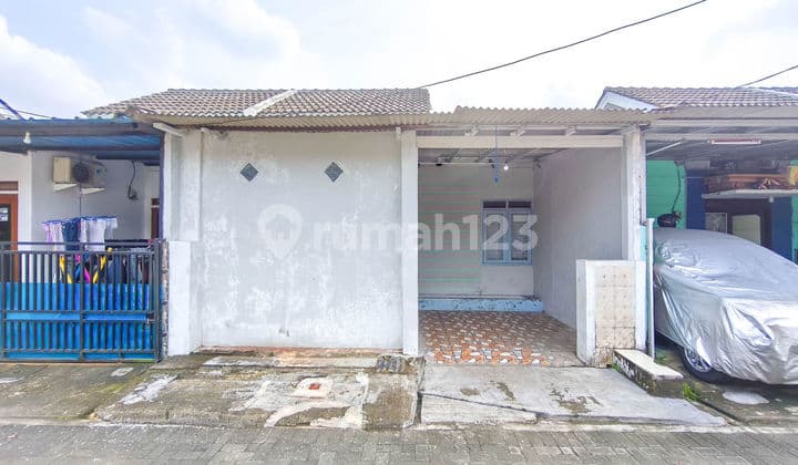 Rumah Seken Terawat di Cluster Mutiara Curug Bebas Banjir J32579