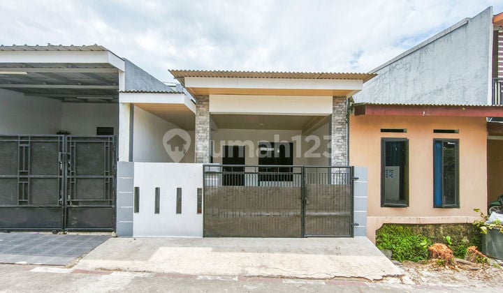 Rumah Hadap Selatan SHM 15 Menit ke Stasiun Cilebut Dibantu KPR J-37547