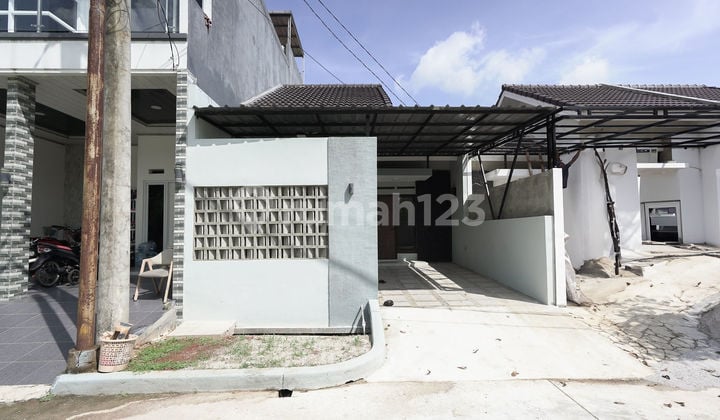Rumah Hadap Utara SHM Dekat Rs. Taman Harapan Baru Siap KPR J-39479