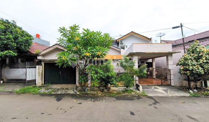 Rumah 5 Kamar Tidur Siap KPR 10 Menit ke Mall Bintaro Jaya Xchange J-24770