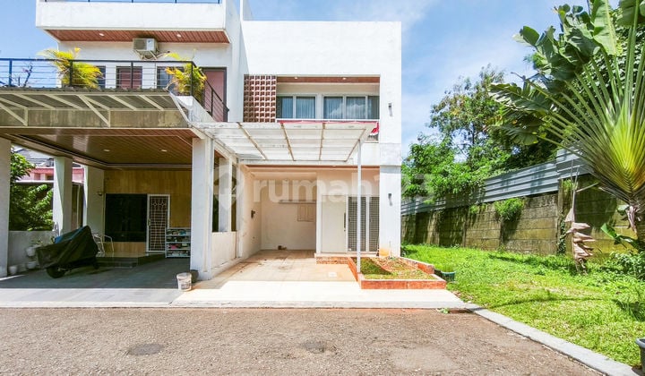 Rumah 4 Kt Siap Huni 10 Menit ke Eka Hospital Cibubur Hadap Timur J35859