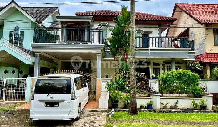 Rumah 6 Kamar Tidur SHM 15 Menit ke Lagoon Avenue Mall Bekasi J-40347
