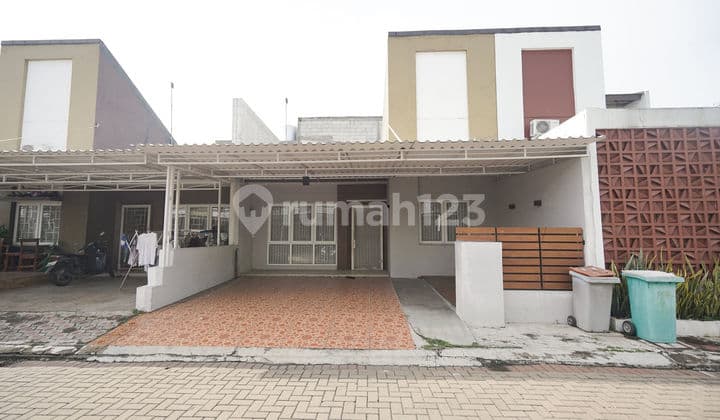 Rumah Strategis Dekat Living World Grand Wisata Bekasi Siap Huni J-32077