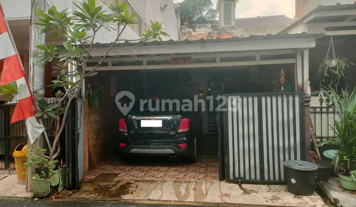 Rumah Strategis 9 Menit ke Gerbang Tol Pondok Kelapa 2 Siap Huni J37195