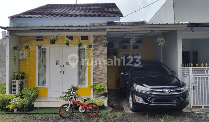 Rumah 12 Menit ke Gerbang Tol Cibubur SHM Dibantu KPR J-34226