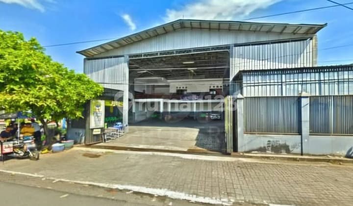 Jual Ruang Usaha di Jl. Lamongan Raya Daerah Gajahmungkur Kota Semarang (Nego)