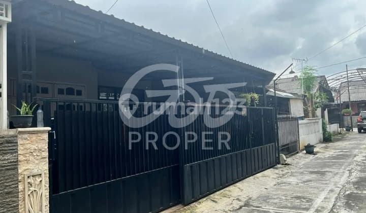 Jual Rumah Nyaman di Jl. Danau Matana Sawojajar Malang