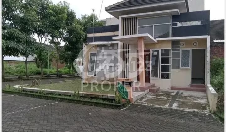 Jual Rumah Cluster (Area Arhanud) di Perumahan De Daun Pendem Junrejo Kota Batu Jawa Timur