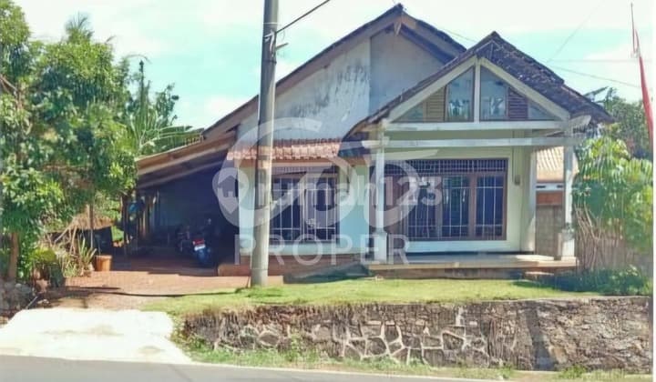 Jual Rumah + Tanah di Desa Ngaliyan Kalangan Daerah Ungaran Timur Semarang Jawa Tengah