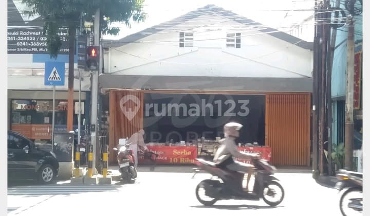 Ruang Usaha 1 Lantai Jual Sewa di Jl. Basuki Rahmat Kayutangan Malang Jawa Timur