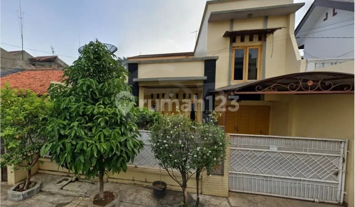 Jual Rumah 2 Lantai di Jl. Barata Tama Daerah Karang Tengah Tangerang Kota Banten