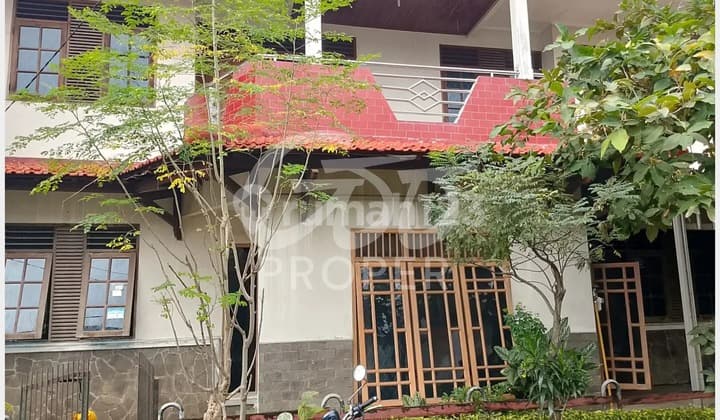 Jual 2 Unit Rumah (Jadi 1) di Jl. Kenanga Selatan Pondok Hijau Permai Pengasinan Bekasi Timur Jawa Barat (Nego)