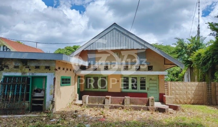 For Sale Strategic House on Jl. Diponegoro, Lawang - Comfortable Location in a Cool Area