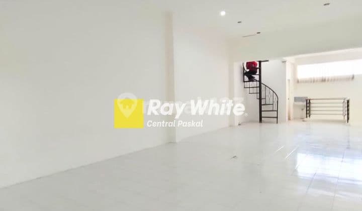 Ruko di Mainroad Martanega Bandung