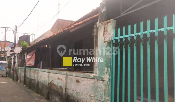 Rumah di Sayap Ciateul Bandung (sm)