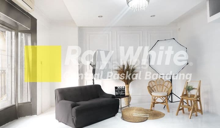 Ruang Usaha Atau Ruko Mewah di Mainroad Dago Bandung