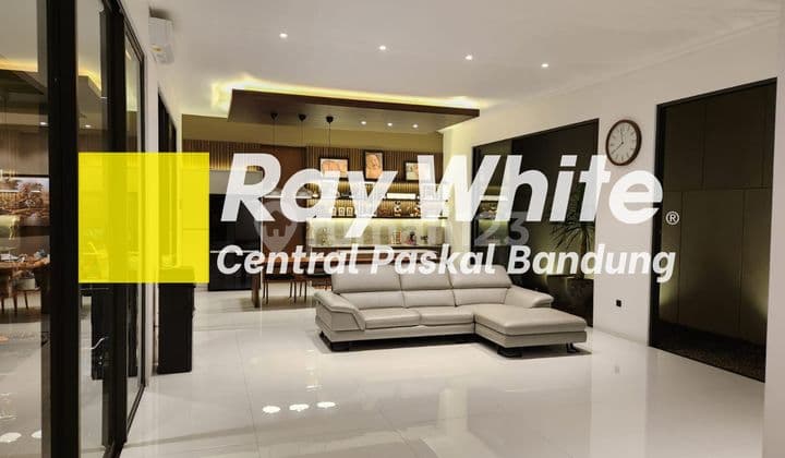 Rumah Mewah Singgasana Pradana Bandung