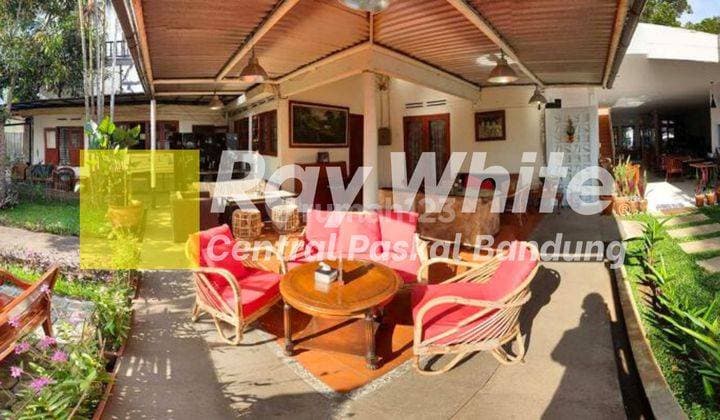 Rumah Megah di Karang Tinggal Sukajadi Bandung