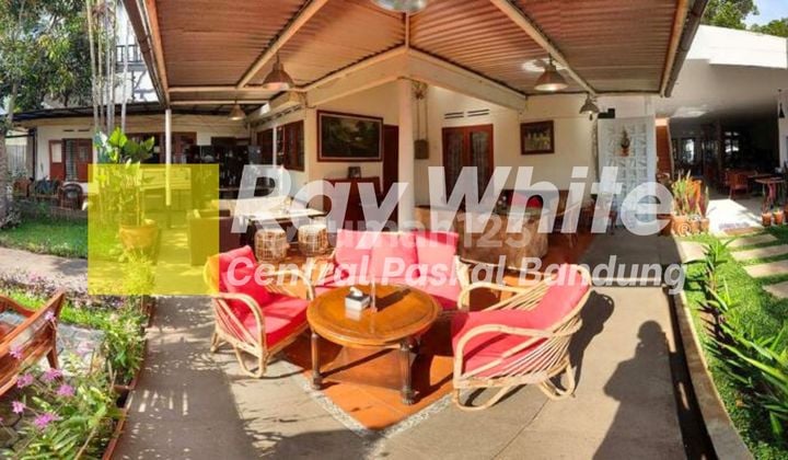 Rumah Megah di Karang Tinggal Sukajadi Bandung