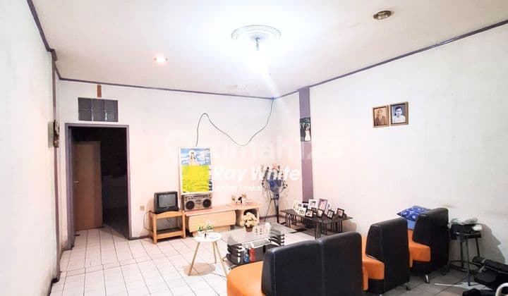 Strategic Shop House in Ciateul, Bandung City