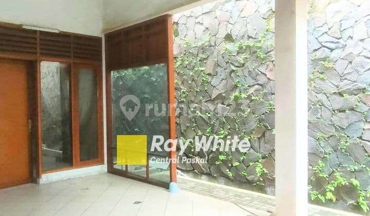 Rumah Bagus Dan Terawat di Sayap Surya Sumantri Kota Bandung
