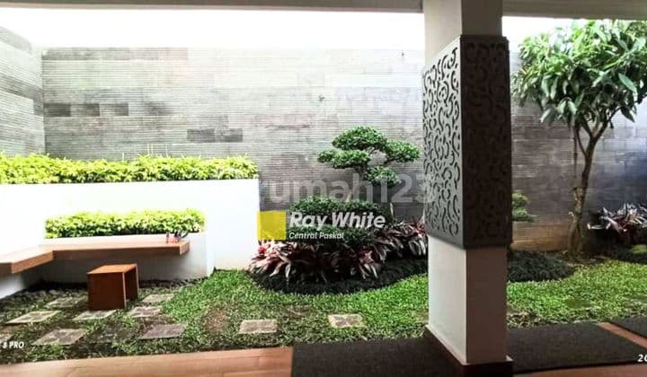 Rumah Setrasari Kulon