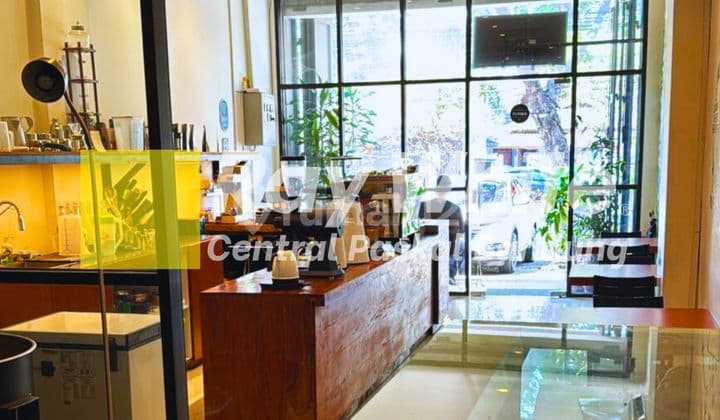 Ruko di Jalan Jakarta Bandung