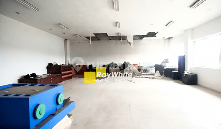Rumah Usaha Strategis di Wastukencana Bandung
