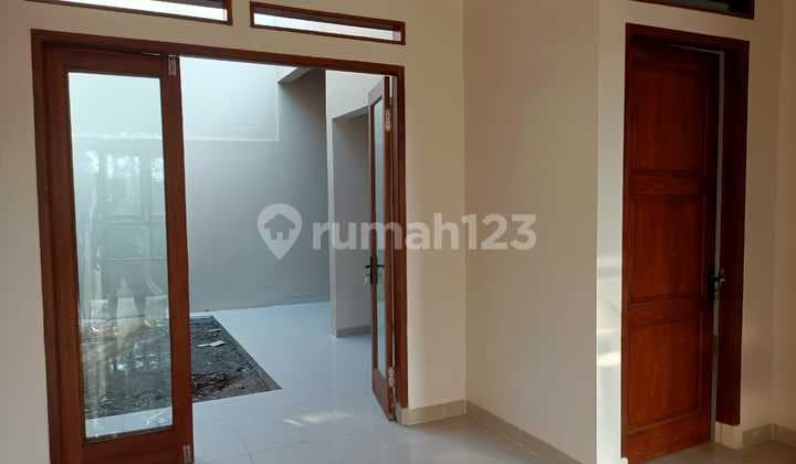 Dijual Rumah Baru Minimalis Dalam Komplek Sariwangi
