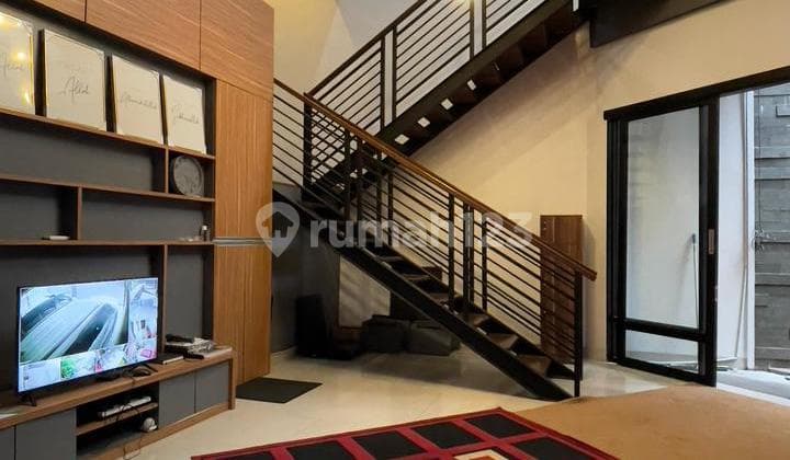 Dijual Rumah Hoek Gunung Batu sayap Pasteur Jarang ada