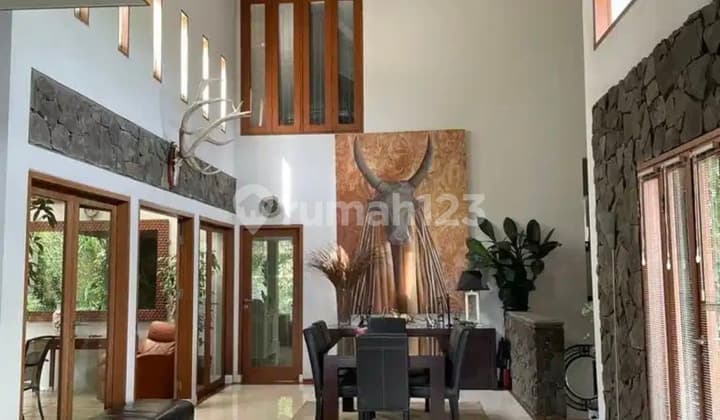 Dijual Cepat ! Rumah Main Road Resor Dago Pakar Jarang ada