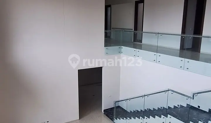 Dijual Rumah Lux Komplek Exclusive Setra Duta