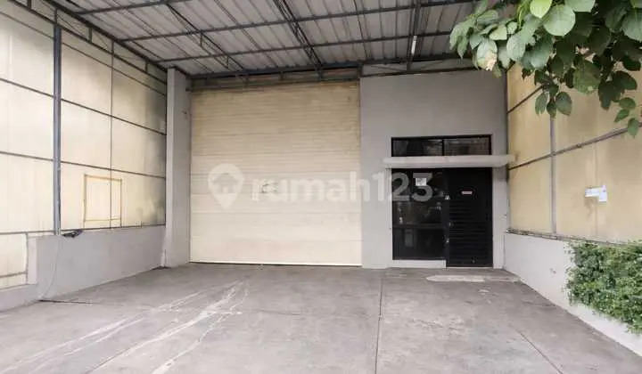 Dijual Cepat ! Gudang Dalam Komplek Pergudangan Bizpark Kopo