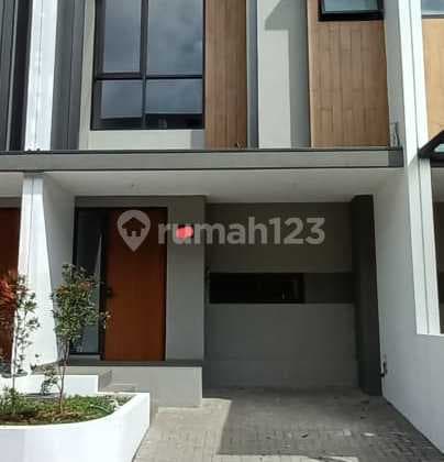 For Rent Fast ! Gateway Pasteur Residence House with AC & Heater