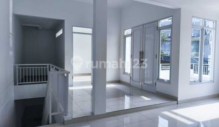 Jarang Ada ! Disewakan Rumah Terawat Cigadung Siap Huni