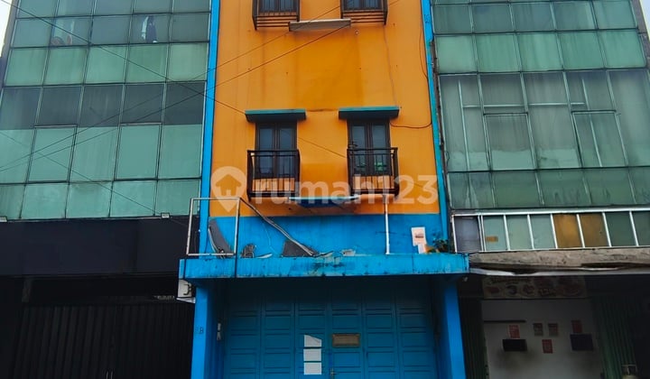 Shop House for Sale in Cirendeu Raya, Strategic Location, 18055